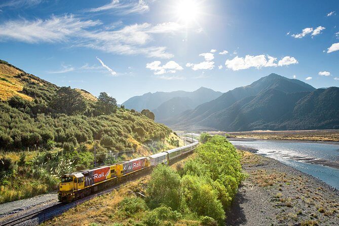 5 Day South Island Circut: Trains, Glaciers and Milford Sound from Christchurch - Who Would Enjoy This Tour?