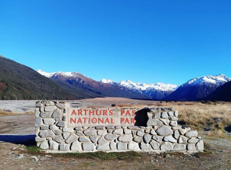 5 Day South Island NZ Tour from Dunedin to Christchurch - Queenstown: The Adventure Capital