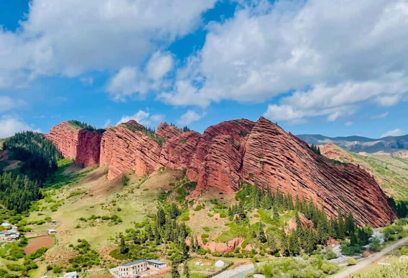 5 day tour to Son Kol, Issyk Kul and Altyn Arashan - Day 5: Wrapping Up at Kyrchyn Valley and Balykchi