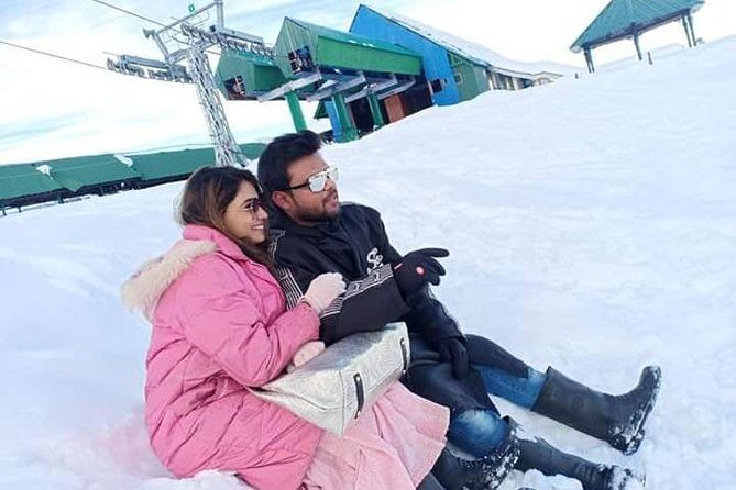 5-Days Kashmir tour includes Accommodation and Private Transportation - An In-Depth Look at the Kashmir 5-Day Tour