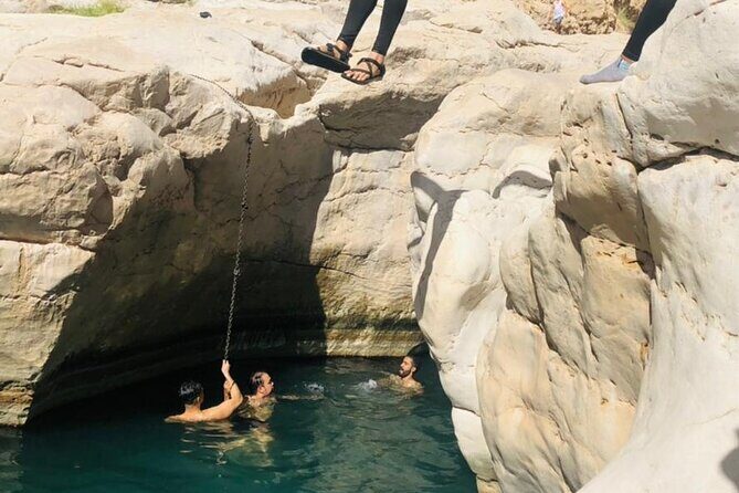 5-Days Private Oman Tour Mountains, Deserts & Coastline - Day 4: Mountain Heights and Ancient Villages