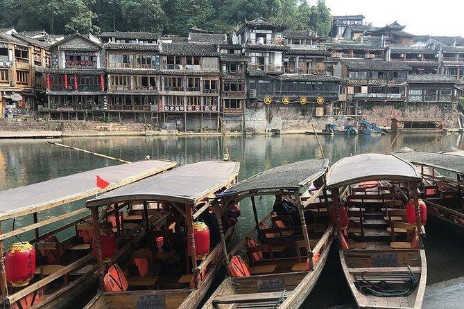 5 Days Zhangjiajie Mountains&Fenghuang Ancient Town Tour(5-star Hotel) - First Impressions: Arrival and Transfer