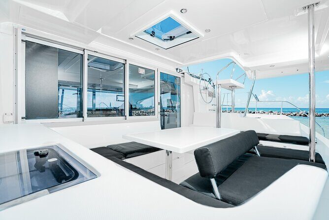 5-Hour 38'Luxury Catamaran All-Inclusive Tulum & Playa del Carmen - Who Should Consider This Tour?