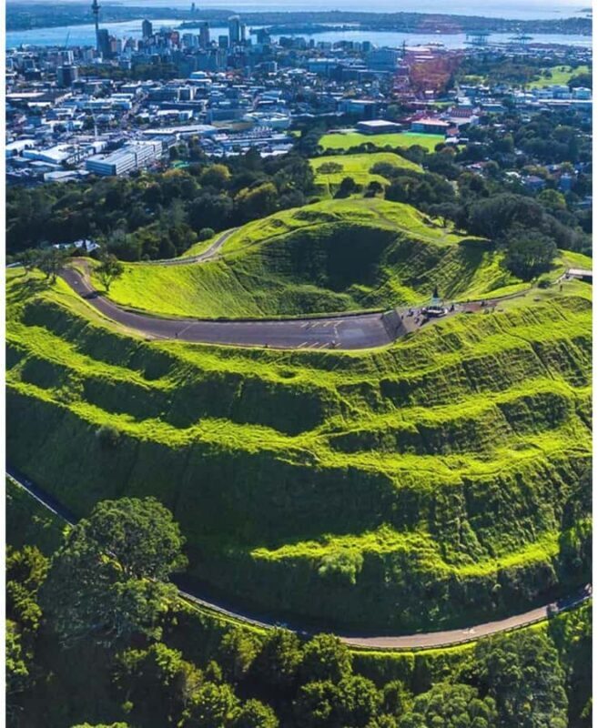 5 Hour City Excursion Unveiling Auckland's Treasures W Guide - The Practical Side: Price, Group Size, and Experience