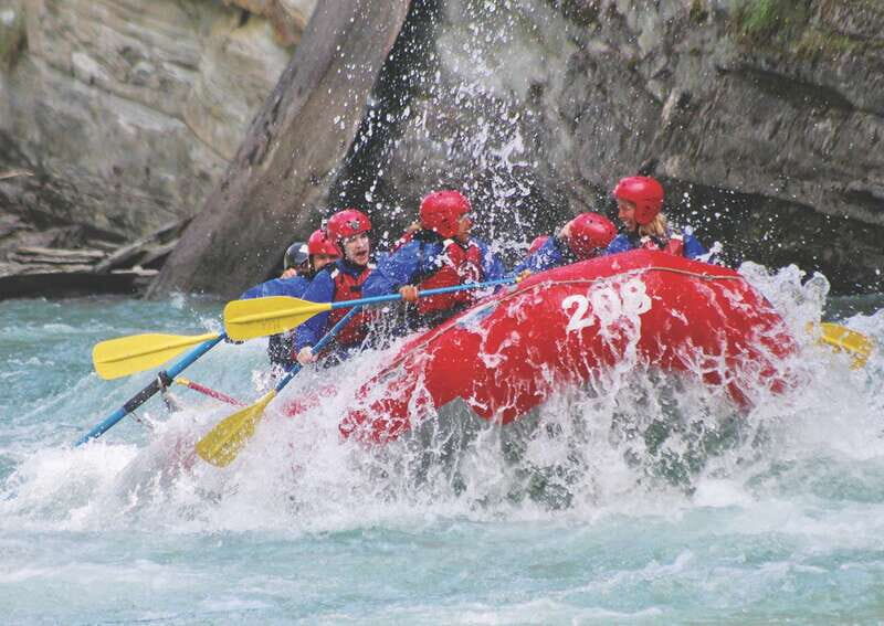 5-Hour Fraser River Rafting in Jasper National Park - Setting the Scene: What to Expect from the Tour