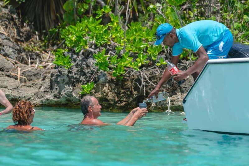 5 Islands Speedboat Cruise, Snorkeling + Lunch & Open Bar - Key Points