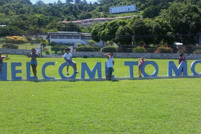 5. Montego Bay Private Highlite Sightseeing, SouvenirShoppingHalfDay Guided Tour - FAQ