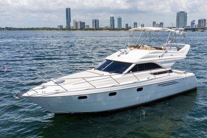 55ft 1 Hour FREE Miami Yacht Rental 3 to 6 Hours 13 People - An Overview of the Miami Yacht Tour