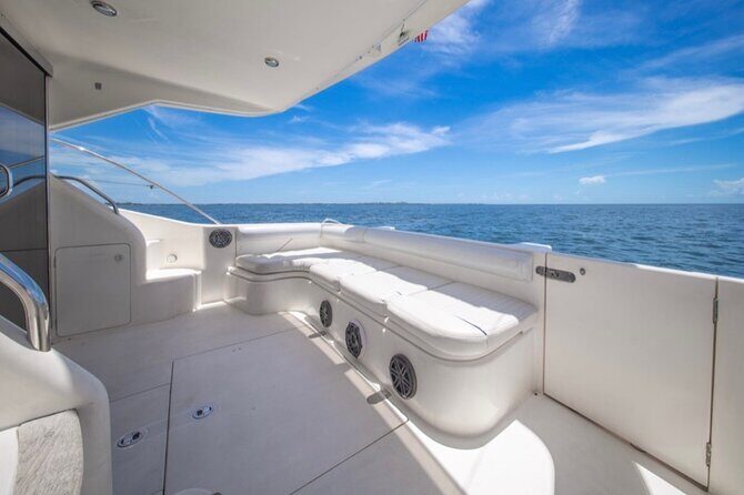 55ft 1 Hour FREE Miami Yacht Rental 3 to 6 Hours 13 People - The Ideal Audience for This Yacht Experience