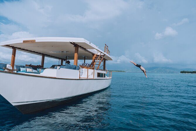 5H Snorkeling & Breakfast Cruise on Utopia Catamaran - A Closer Look at the Utopia Catamaran Snorkeling Cruise