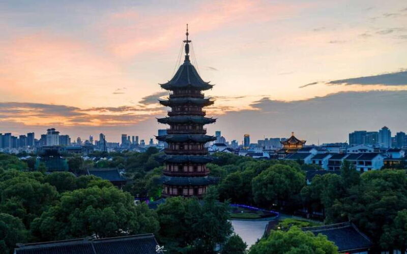 6-Day Shanghai, Suzhou & Hangzhou Iconic Sights Tour - The Journey Begins: Shanghai