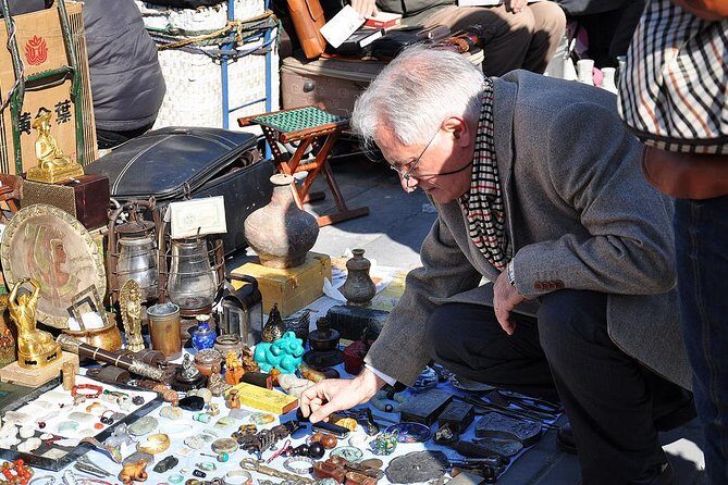 6-Hour Private Beijing Tour: Flower and Fish Market, Panjiayuan Antique Market and 798 Art Zone - FAQs