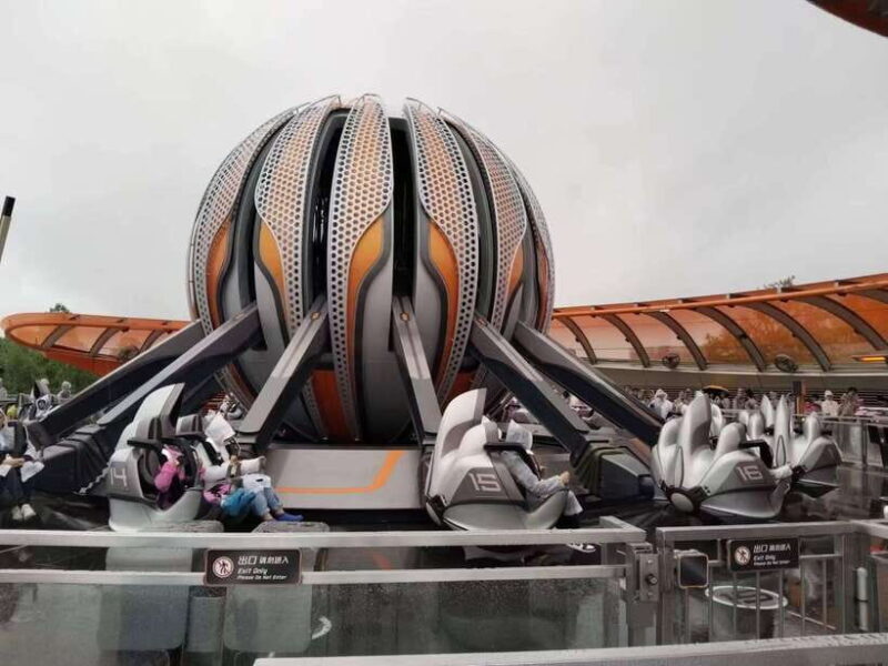 6 hour private tour in Disneyland - Guided Service and Practical Details
