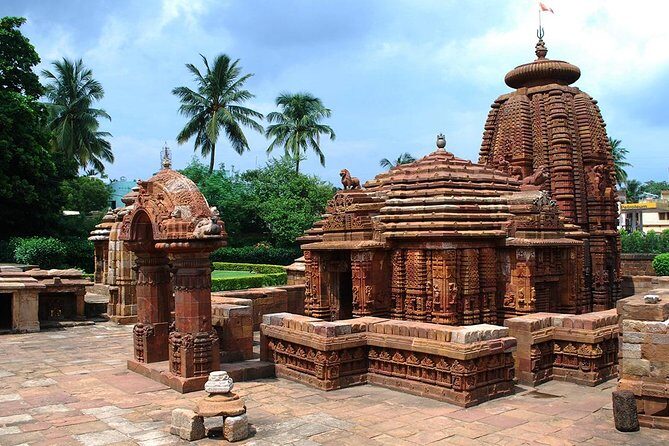 6-hour Temples tour of Bhubaneswar including hotel pick-up & drop-off - The Practicalities: Transportation, Food, and Group Size