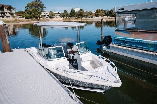 6 Person Fishing Boat Rental in Mandurah - Key Points