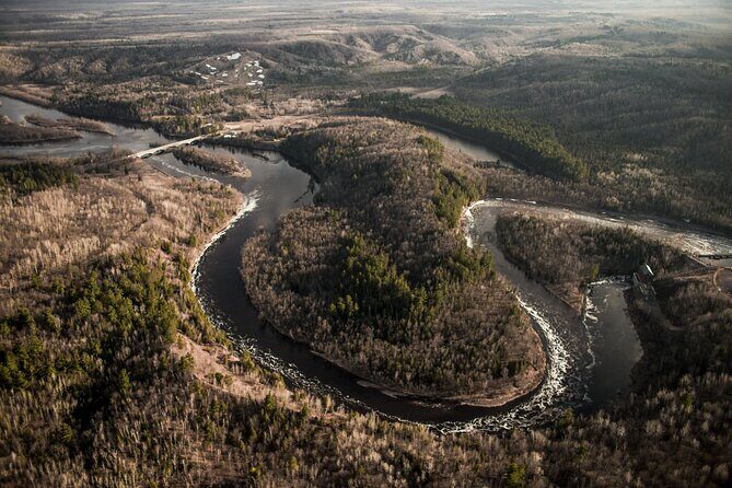 60-Mile Ultimate Helicopter Tour over Duluth and Lake Superior's North Shore - The Pilot and Guide Experience