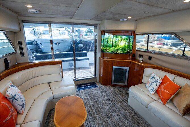 60ft 1 Hour FREE | Miami Yacht Rental | 3 to 6 Hours | 13 People - The Experience in Detail