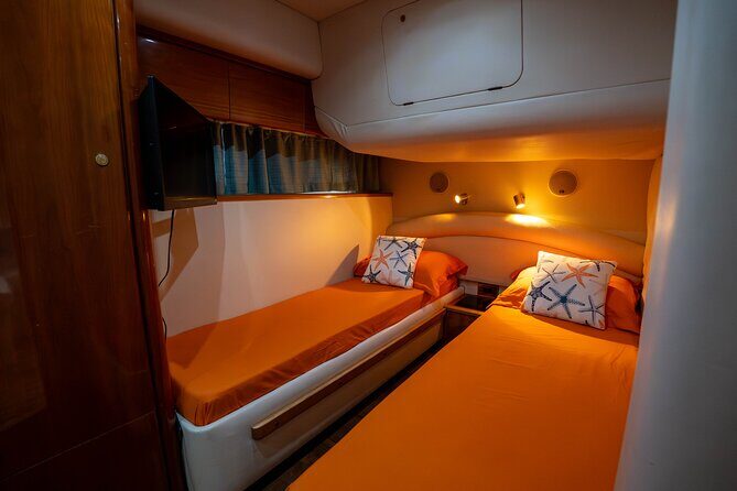 60ft 1 Hour FREE | Miami Yacht Rental | 3 to 6 Hours | 13 People - The Sum Up