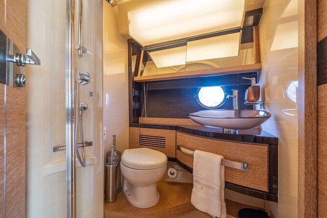 68ft LUXURY AZIMUT - FAQ