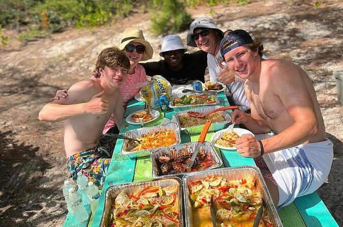 6HR-Private Provo Cays Exploration with Lunch - Frequently Asked Questions