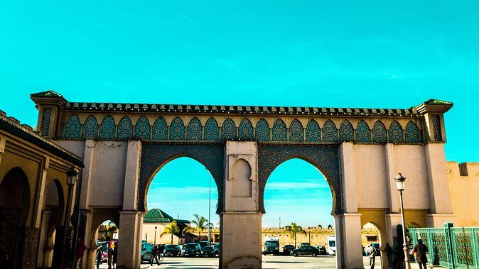 7-day heritage and culture tour in Morocco from Casablanca to Marrakech - Transportation and Group Size