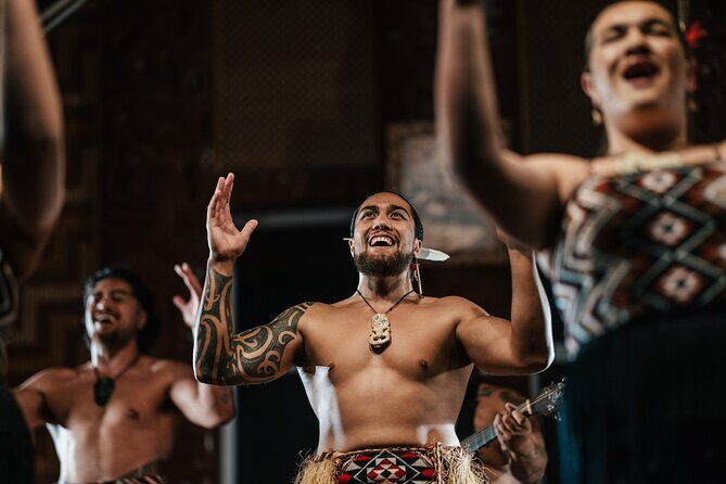 7 Hours Te Puia Rotorua Tour from Tauranga with Concert - An In-Depth Look at the Rotorua Tour from Tauranga