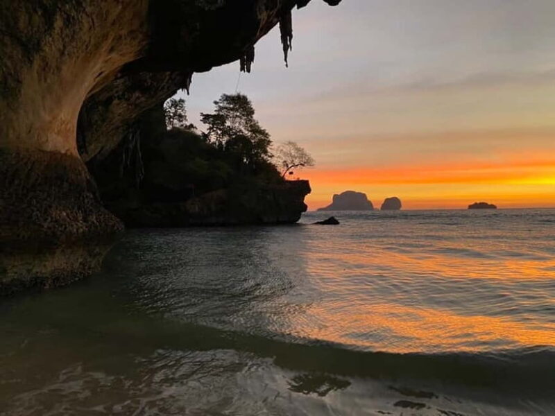 7 Islands sunset tour plus bioluminescent plankton + BBQ - The Value Proposition