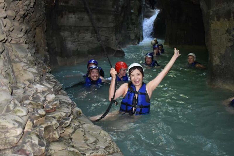 7 Waterfalls Tour With Lunch in DR (Taino Bay & Amber Cove) - Key Points