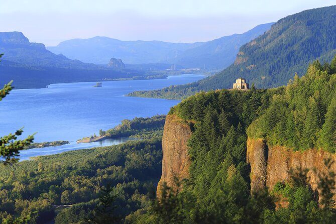 7 Wonders of the Gorge 3.5-hour Jetboat Cruise - An In-Depth Look at the Experience