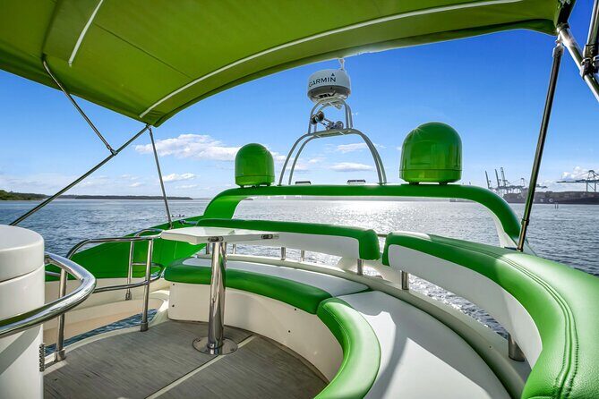 70ft 1 Hour FREE | Miami Yacht Rental | 3 to 6 Hours | 13 People - FAQ