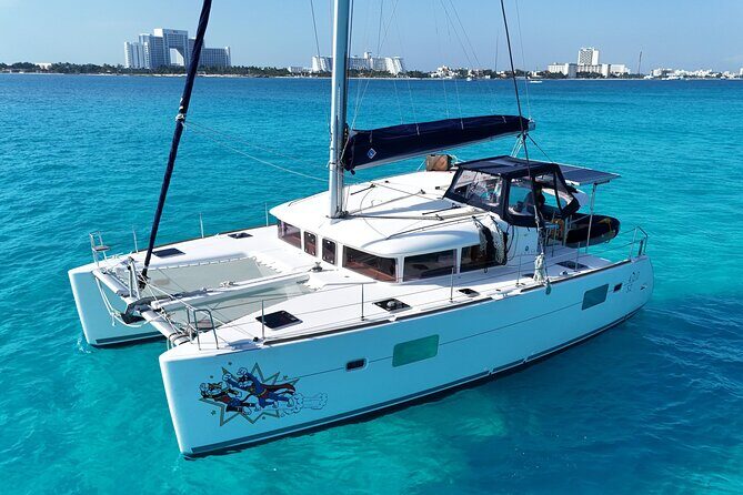 7hrs 42ft Luxury Catamaran Private Charter Cancun to Isla Mujeres - The Experience: What You Can Expect on This Private Catamaran Tour