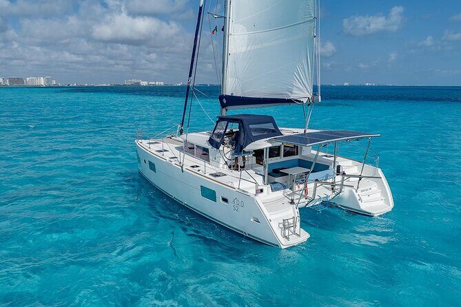 7hrs 42ft Luxury Catamaran Private Charter Cancun to Isla Mujeres - FAQ