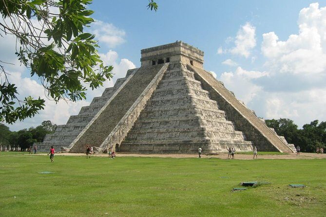 8-Day Best of Mexico Tour: Mexico City to Cancun - A Practical, Enthusiastic Look at the 8-Day Best of Mexico Tour: Mexico City to Cancun