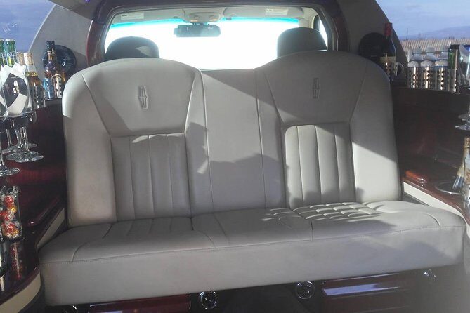 8-Hour Limo Tour of all of Los Angeles to Malibu, Santa Monica, Venice,Hollywood - FAQ