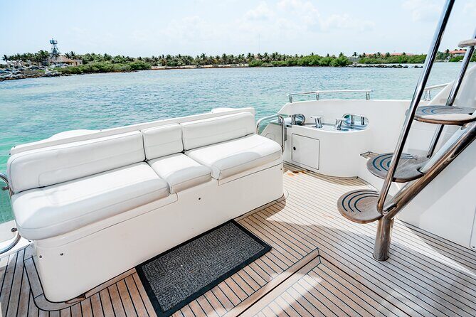 8-Hour Private 50' Azimut 2-Stop Tour to Cozumel Beach w/Food, Drinks & Snorkel - Final thoughts