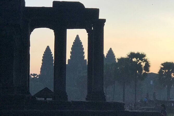 8-Hour Private Guided Tour in Siem Reap Cambodia - Discovering the Temples of Angkor