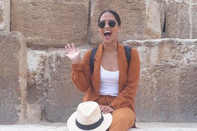 8-Hour Private Tour to the Pyramids of Giza and Saqqara from Cairo - Lunchtime: A Taste of Egypt
