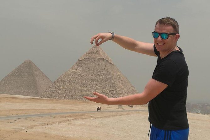 8-Hour Private Tour to the Pyramids of Giza and Saqqara from Cairo - Possible Drawbacks