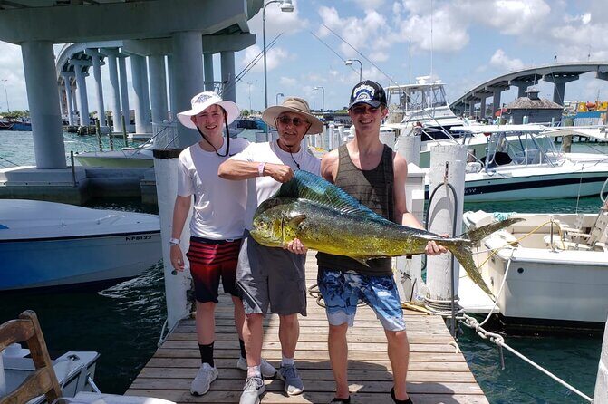8 hours 38ft Reel Dreams Private Charter Nassau - An In-Depth Look at What the Tour Offers