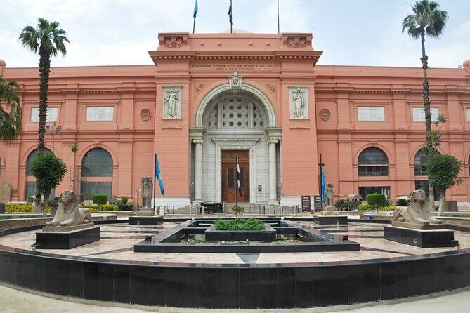 8-Hours private tour of Giza pyramids, Egyptian museum&Bazaar - Who Should Book This Tour?