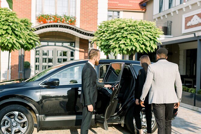 8 Hours Sightseeing Tour with a Private Chauffeur at Los Angeles - Who Is This Tour Best For?