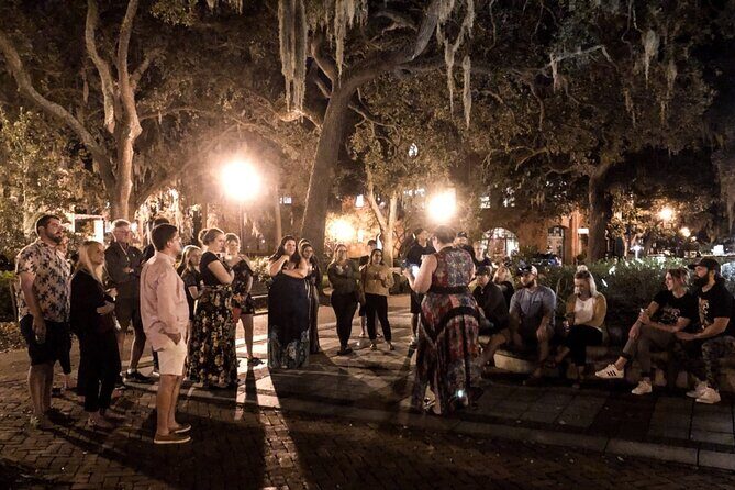 8pm Savannah Secrets True Crime Tour - The Experience: What You Can Expect