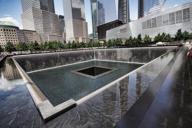 9/11 Memorial, Ground Zero Tour with Optional 9/11 Museum Ticket - A Practical Review of the Tour Experience