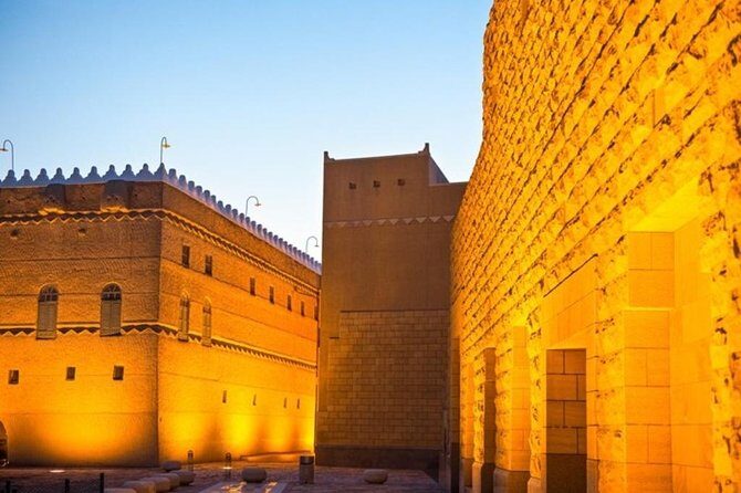 9 Days Riyadh, Edge of the World & Jeddah Tour - The Edge of the World: Awe-Inspiring Views