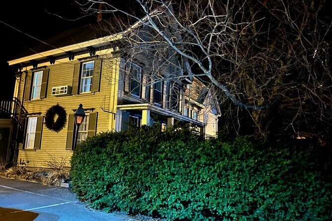90-Minute Ghost Walking Tour in Boothbay Harbor - The Sum Up