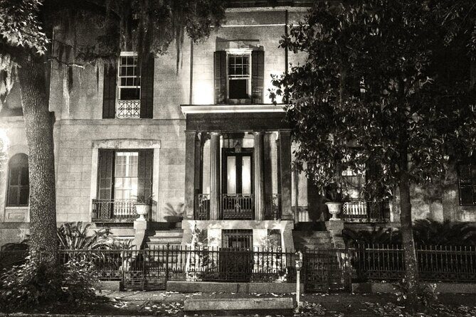 90 minute Original Haunted Savannah Tour | 8pm - The Sum Up