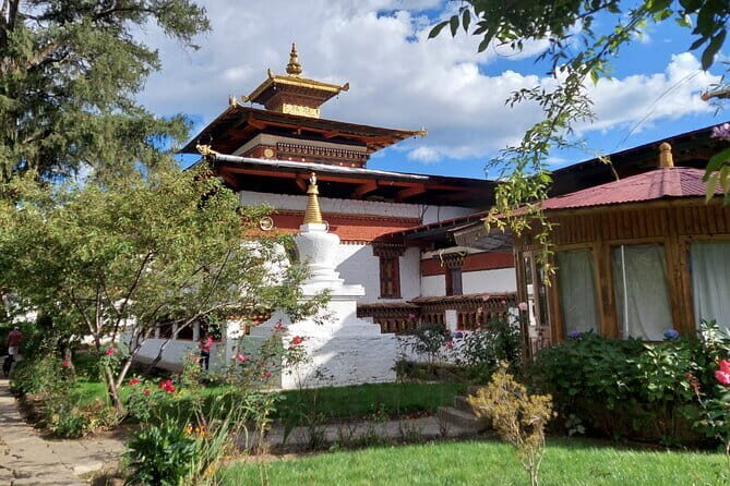 A 7-Day Journey Through the Land of Happiness - Who Should Consider This Tour?