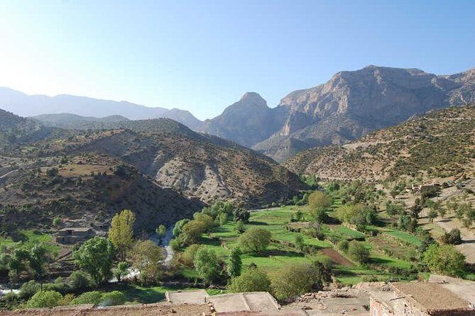 A day trip from FEZ through the splendid landscapes of the MIDDLE ATLAS - Key Points