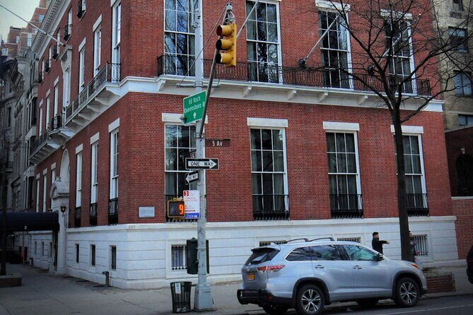 A Gilded Age Audio Guide: New York's Millionaire Row - Key Points