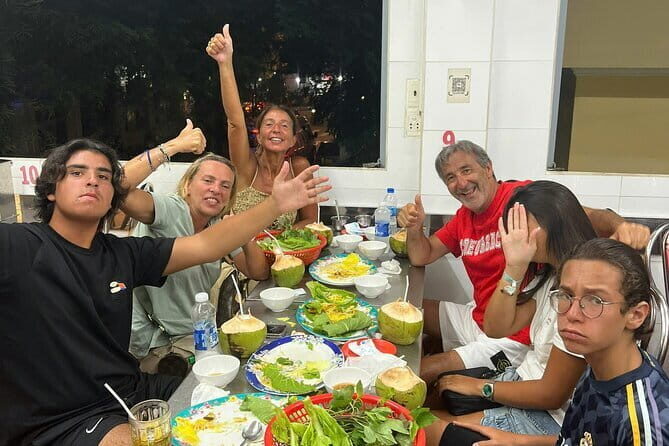 A Glimpse Of Saigon Jeep Night Tour with Dinner - The Itinerary in Detail
